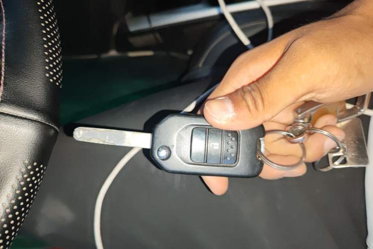Used Honda CR-V 2019 240TURBO CVT 2WD Comfort Version China V Vehicle Key