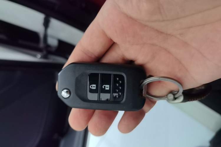 Used Honda CR-V 2019 240TURBO CVT 2WD Comfort Version China VI Emission Standard Vehicle Key