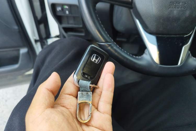 Used Honda CR-V 2019 240TURBO CVT 2WD Fashion Edition China V Vehicle Key