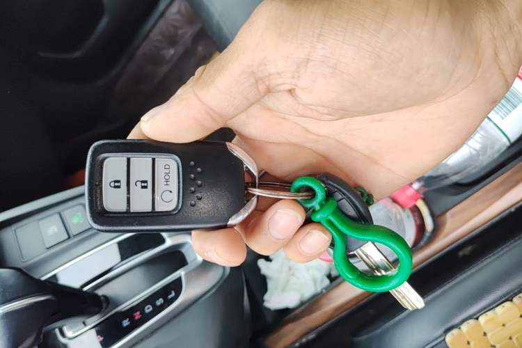 Used Honda CR-V 2019 240TURBO CVT 2WD Fashion Edition China V Vehicle Key
