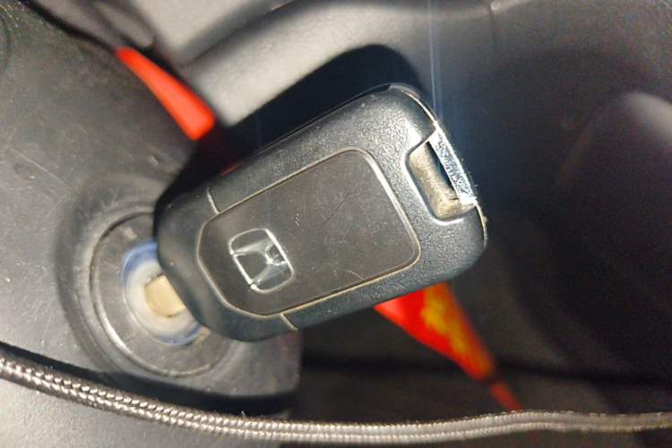 Used Honda CR-V 2019 240TURBO CVT 2WD Comfort Version China VI Emission Standard Vehicle Key