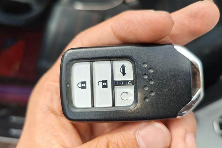 Used Honda CR-V 2019 240TURBO CVT 2WD Comfort Version China VI Emission Standard Vehicle Key