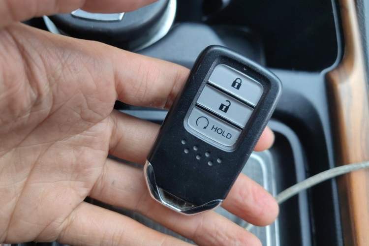 Used Honda CR-V 2019 240TURBO CVT 2WD Fashion Edition China V Vehicle Key