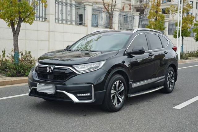 Ojetý Honda CR-V 2021 240TURBO CVT 2WD Fashion Edition