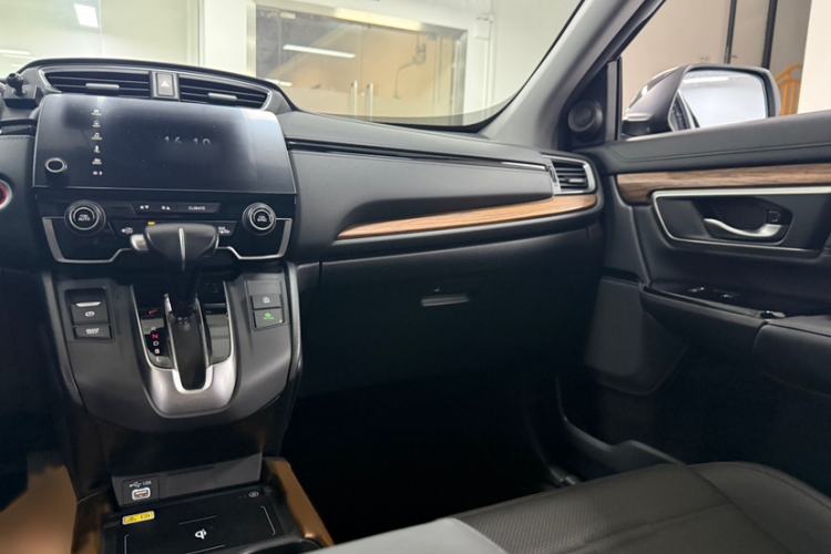 Used Honda CR-V 2021 240TURBO CVT 2WD Fashion Edition Audio And AC Panel