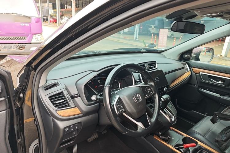 Used Honda CR-V 2021 240TURBO CVT 2WD Fashion Edition Center Console