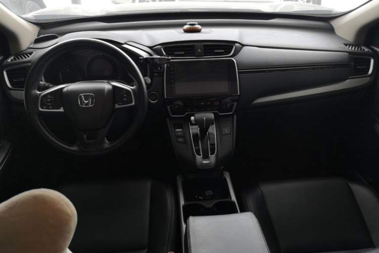 Used Honda CR-V 2021 240TURBO CVT 2WD Comfort Version Center Console