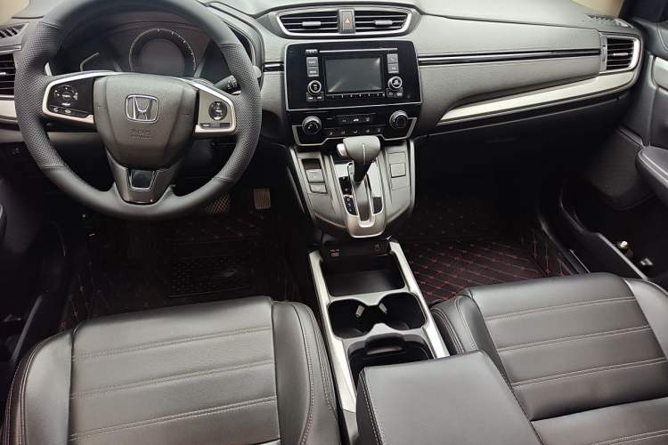 Used Honda CR-V 2021 240TURBO CVT 2WD Comfort Version Center Console