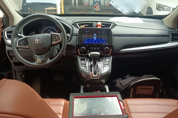 Used Honda CR-V 2021 240TURBO CVT 2WD Comfort Version Center Console