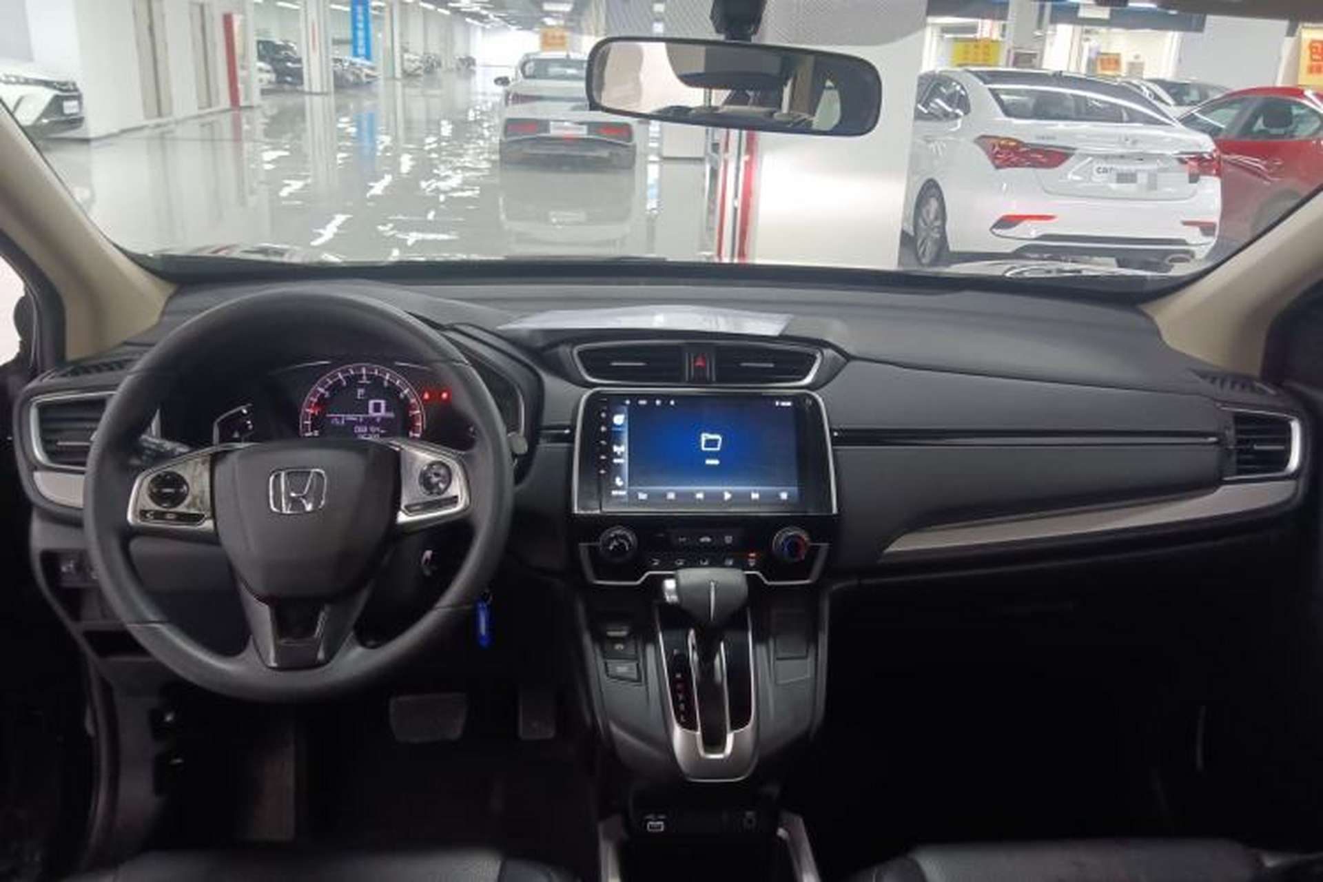 Used Honda CR-V 2021 240TURBO CVT 2WD Comfort Version Center Console