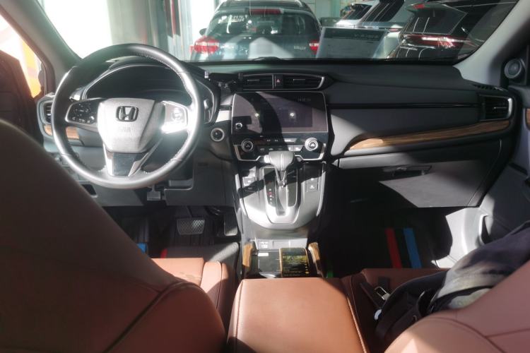 Used Honda CR-V 2021 240TURBO CVT 2WD Fashion Edition Center Console