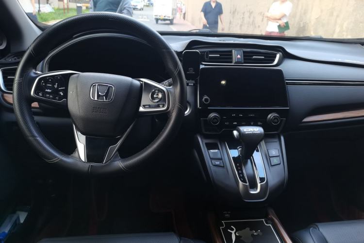 Used Honda CR-V 2021 240TURBO CVT 2WD Fashion Edition Center Console