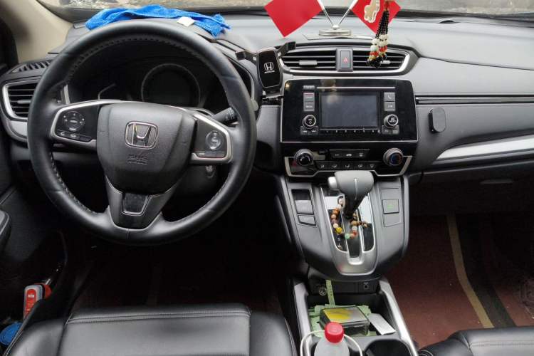 Used Honda CR-V 2021 240TURBO CVT 2WD Comfort Version Center Console
