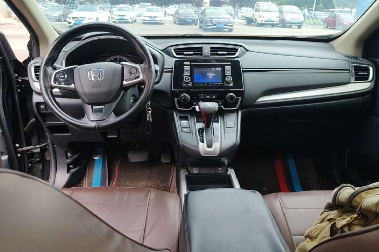Used Honda CR-V 2021 240TURBO CVT 2WD Comfort Version Center Console