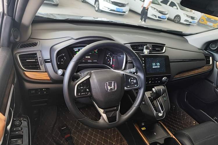 Used Honda CR-V 2021 240TURBO CVT 2WD Fashion Edition Center Console