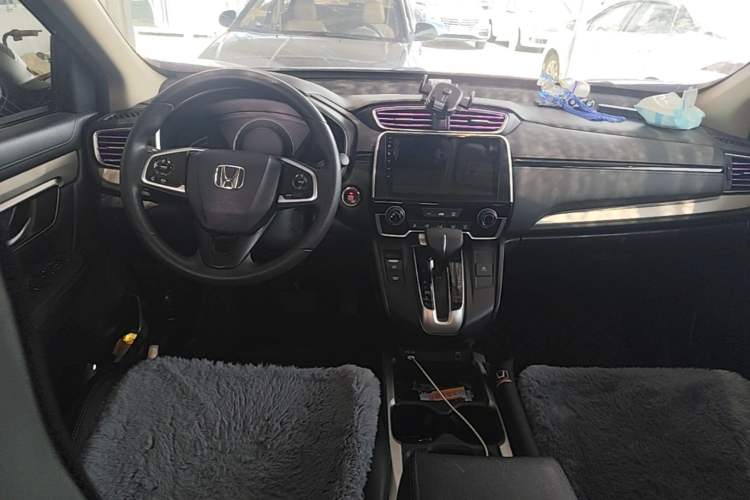 Used Honda CR-V 2021 240TURBO CVT 2WD Comfort Version Center Console