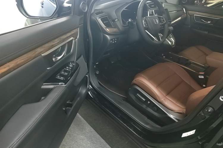 Used Honda CR-V 2021 240TURBO CVT 2WD Fashion Edition Driver Seat