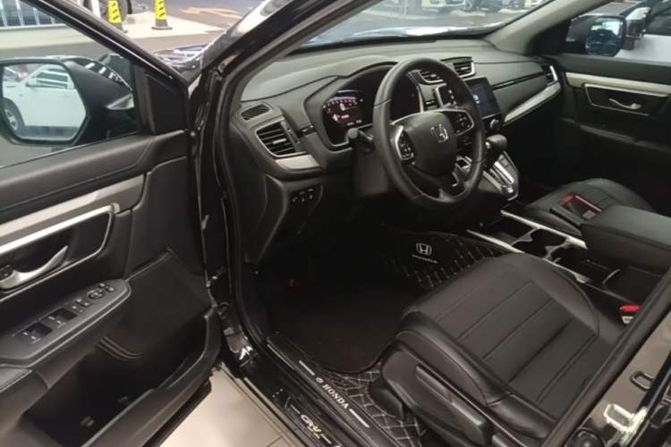 Used Honda CR-V 2021 240TURBO CVT Two-Wheel Drive Urban Edition Driver Seat