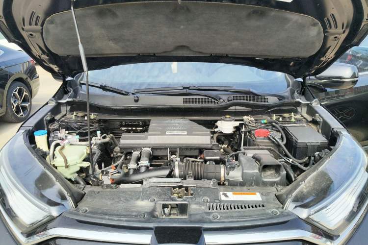 Used Honda CR-V 2021 240TURBO CVT 2WD Comfort Version Engine Bay