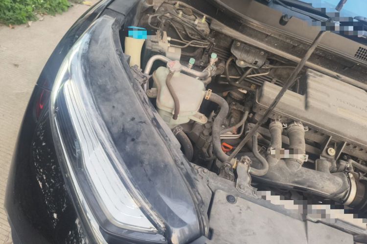 Used Honda CR-V 2021 240TURBO CVT 2WD Comfort Version Engine Bay Right