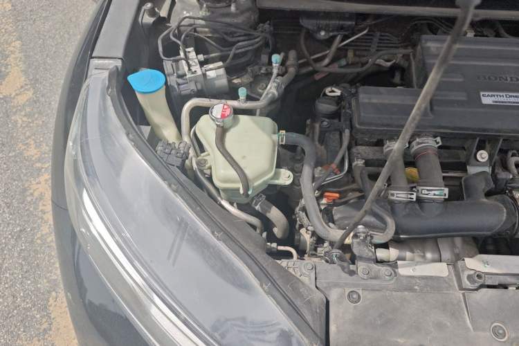 Used Honda CR-V 2021 240TURBO CVT 2WD Comfort Version Engine Bay Right