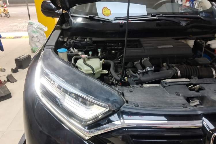 Used Honda CR-V 2021 240TURBO CVT 2WD Comfort Version Engine Bay Right