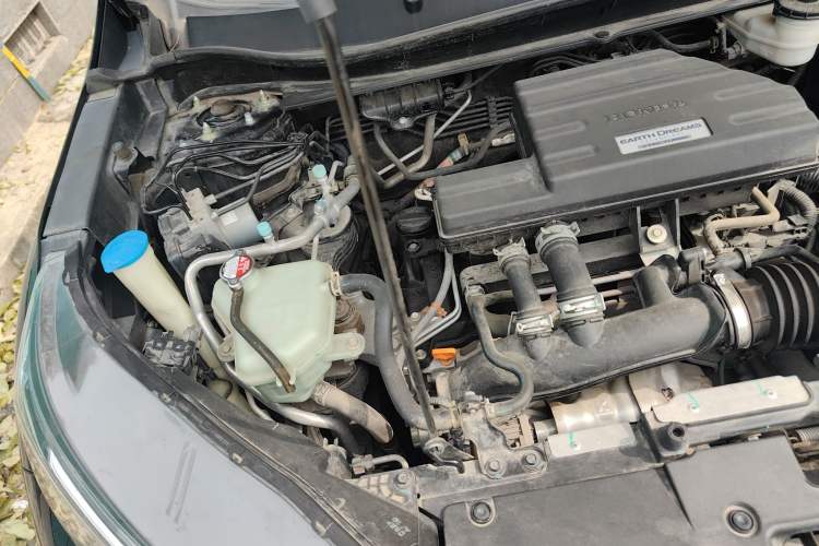 Used Honda CR-V 2021 240TURBO CVT 2WD Comfort Version Engine Bay Right