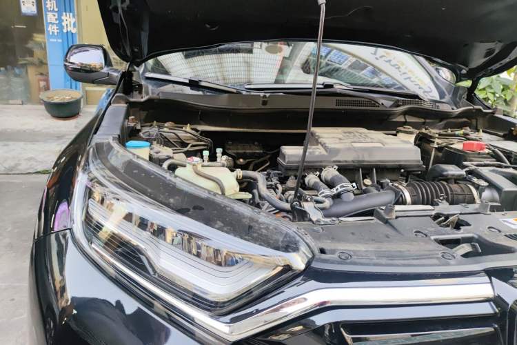 Used Honda CR-V 2021 240TURBO CVT 2WD Comfort Version Engine Bay Right