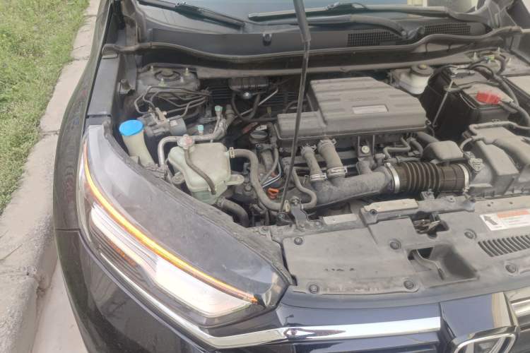 Used Honda CR-V 2021 240TURBO CVT 2WD Comfort Version Engine Bay Right