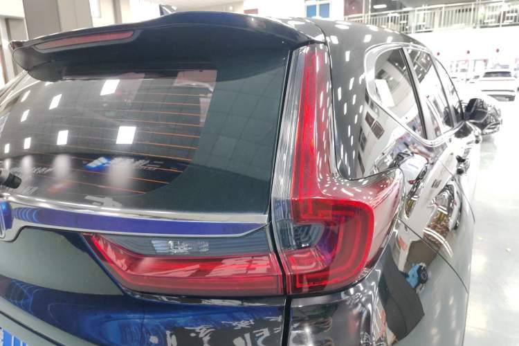 Used Honda CR-V 2021 240TURBO CVT 2WD Comfort Version Exterior 3