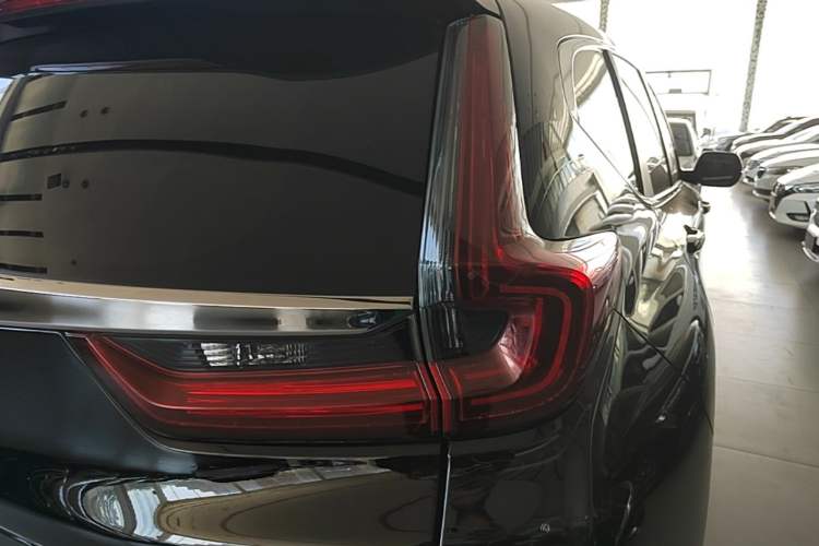 Used Honda CR-V 2021 240TURBO CVT Two-Wheel Drive Urban Edition Exterior 3