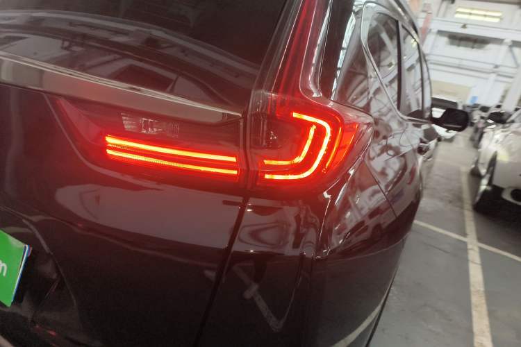Used Honda CR-V 2021 240TURBO CVT 2WD Comfort Version Exterior 3