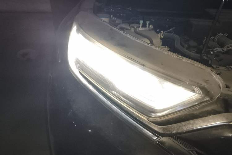 Used Honda CR-V 2021 240TURBO CVT 2WD Comfort Version Exterior 3