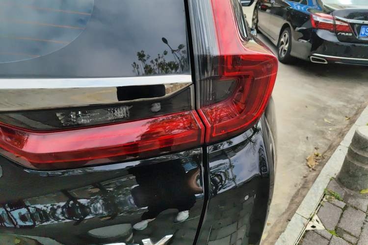 Used Honda CR-V 2021 240TURBO CVT 2WD Comfort Version Exterior 3