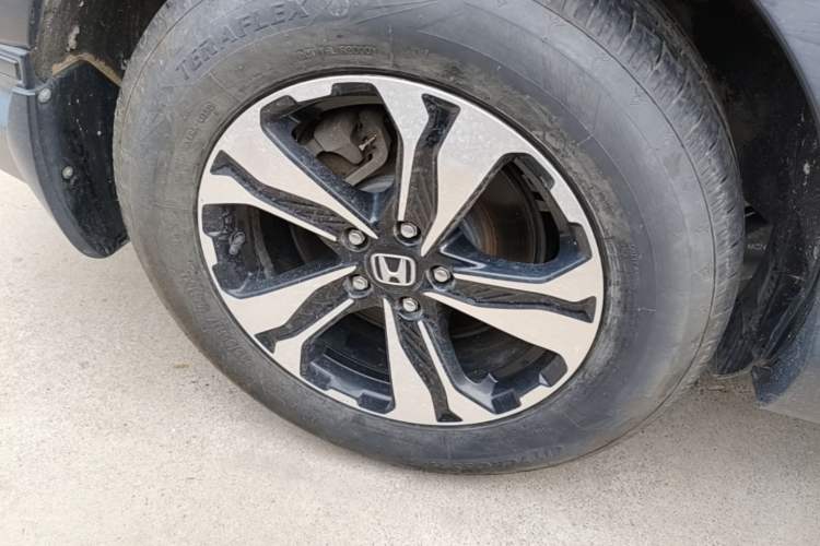 Used Honda CR-V 2021 240TURBO CVT 2WD Comfort Version Exterior 5