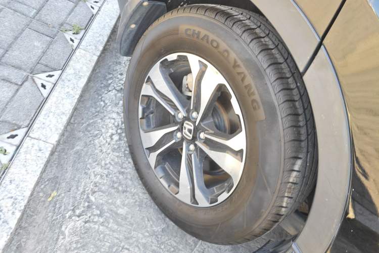 Used Honda CR-V 2021 240TURBO CVT 2WD Comfort Version Exterior 8