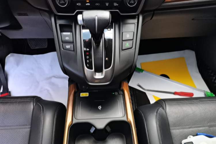 Used Honda CR-V 2021 240TURBO CVT 2WD Fashion Edition Gear Lever