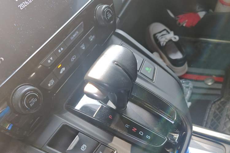 Used Honda CR-V 2021 240TURBO CVT 2WD Black Jazz Edition Gear Lever