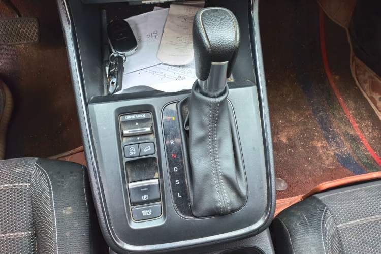 Used Honda CR-V 2021 240TURBO CVT 2WD Comfort Version Gear Lever