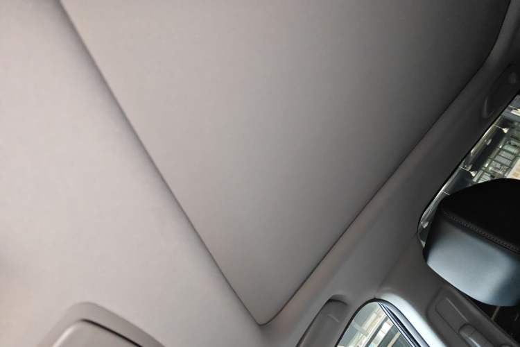Used Honda CR-V 2021 240TURBO CVT Two-Wheel Drive Urban Edition Headliner