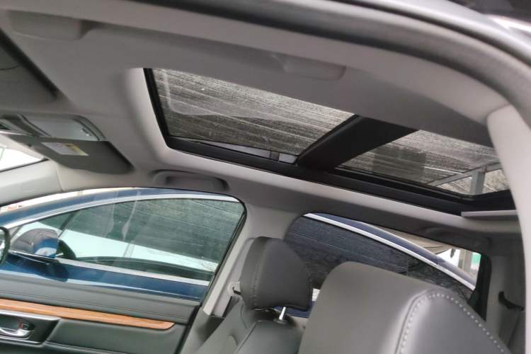 Used Honda CR-V 2021 240TURBO CVT 2WD Fashion Edition Headliner