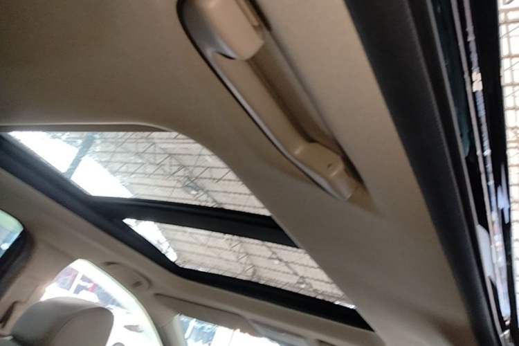 Used Honda CR-V 2021 240TURBO CVT 2WD Comfort Version Headliner
