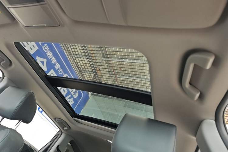 Used Honda CR-V 2021 240TURBO CVT Two-Wheel Drive Urban Edition Headliner