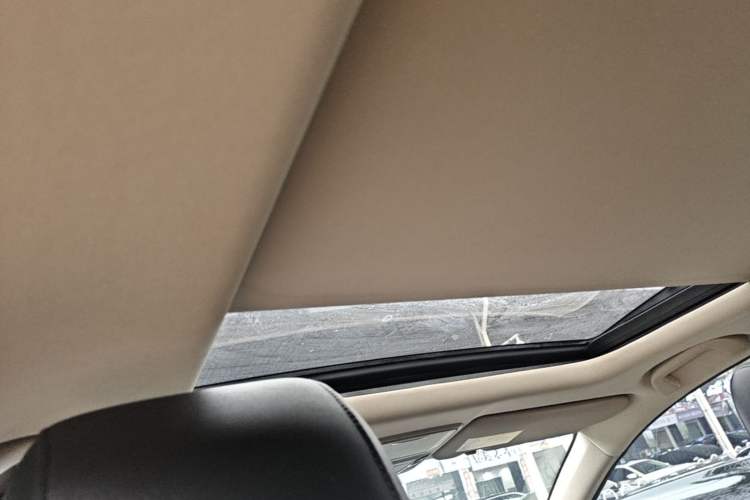 Used Honda CR-V 2021 240TURBO CVT 2WD Comfort Version Headliner