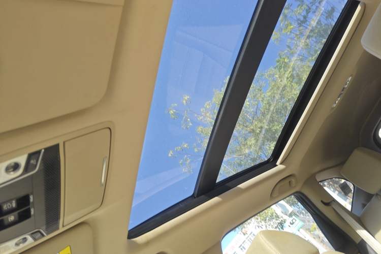 Used Honda CR-V 2021 240TURBO CVT 2WD Comfort Version Headliner