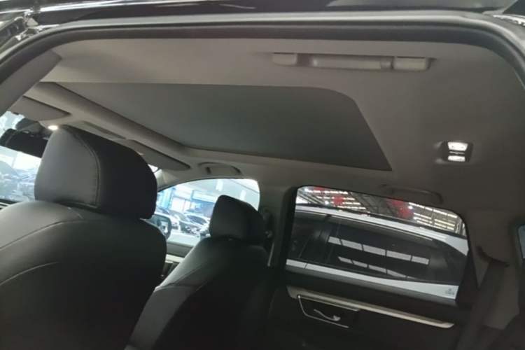 Used Honda CR-V 2021 240TURBO CVT Two-Wheel Drive Urban Edition Headliner