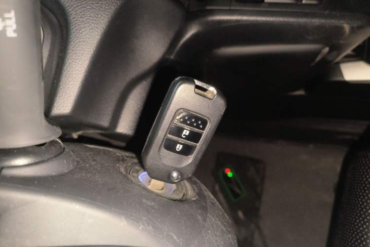 Used Honda CR-V 2021 240TURBO CVT 2WD Comfort Version Interior 1