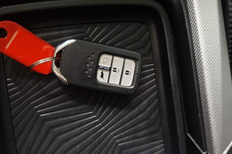 Used Honda CR-V 2021 240TURBO CVT 2WD Comfort Version Interior 1