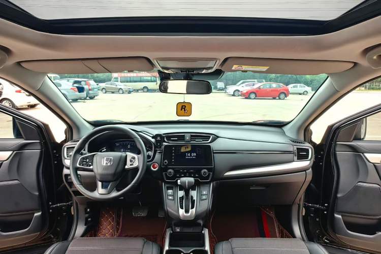Used Honda CR-V 2021 240TURBO CVT Two-Wheel Drive Urban Edition Interior 1