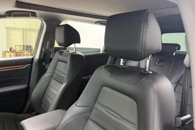 Used Honda CR-V 2021 240TURBO CVT 2WD Fashion Edition Interior 2